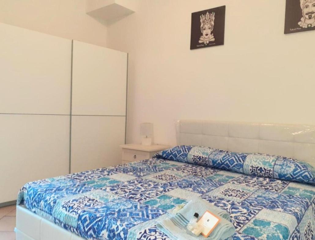 Tao Charming Apartment Taormina Værelse billede